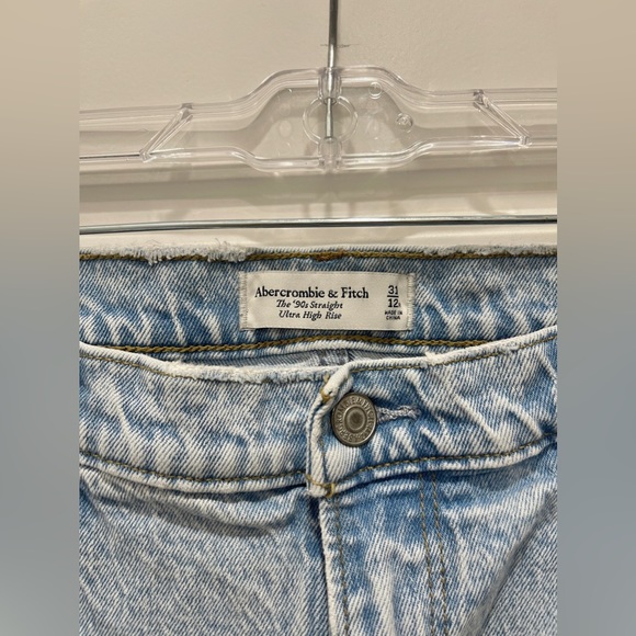 Abercrombie & Fitch Vintage Ultra High Rise 90s Straight Jean - Picture 7 of 12